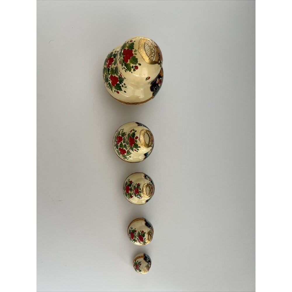 Matryoshka Russian Nesting Doll Set of 5 signed Cepzueb Nocag Winter Scene Ivory - Picture 4 of 9